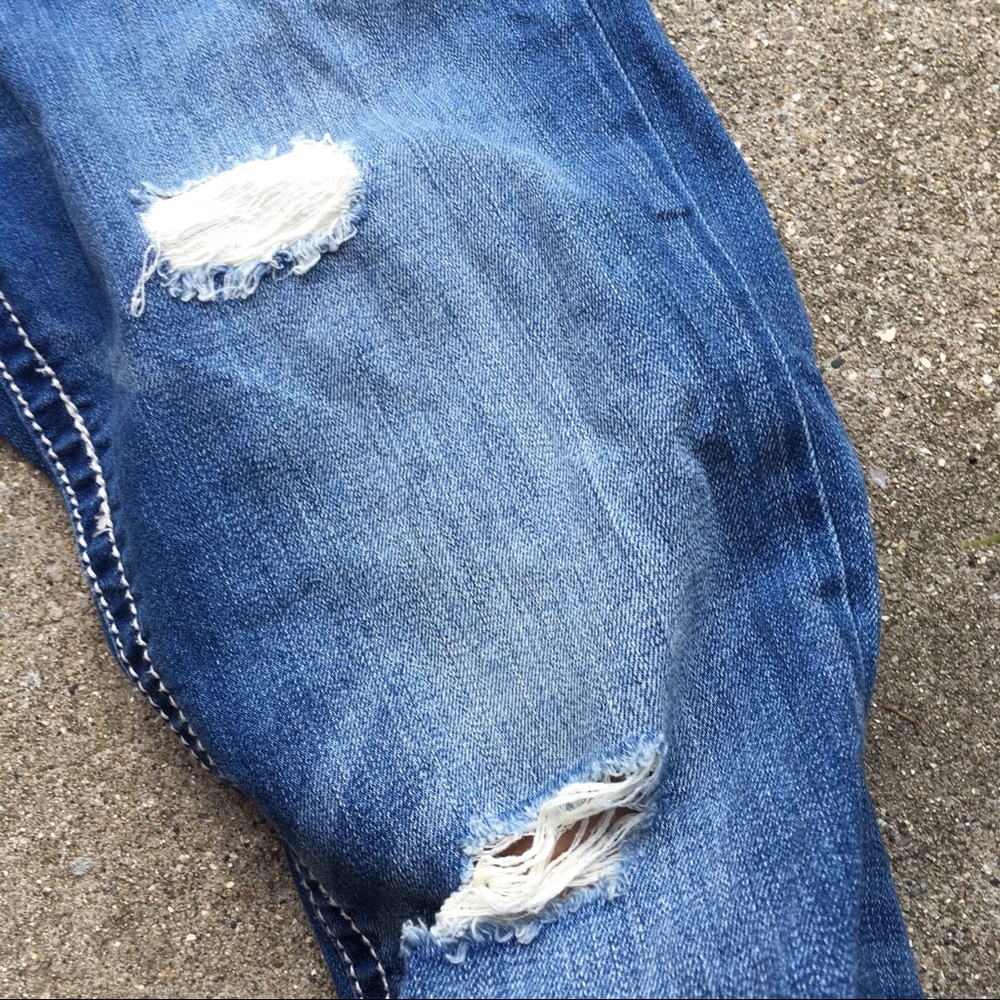 Miss Me Distressed Boyfriend Capri Jeans Size 26 - Picture 5 of 7